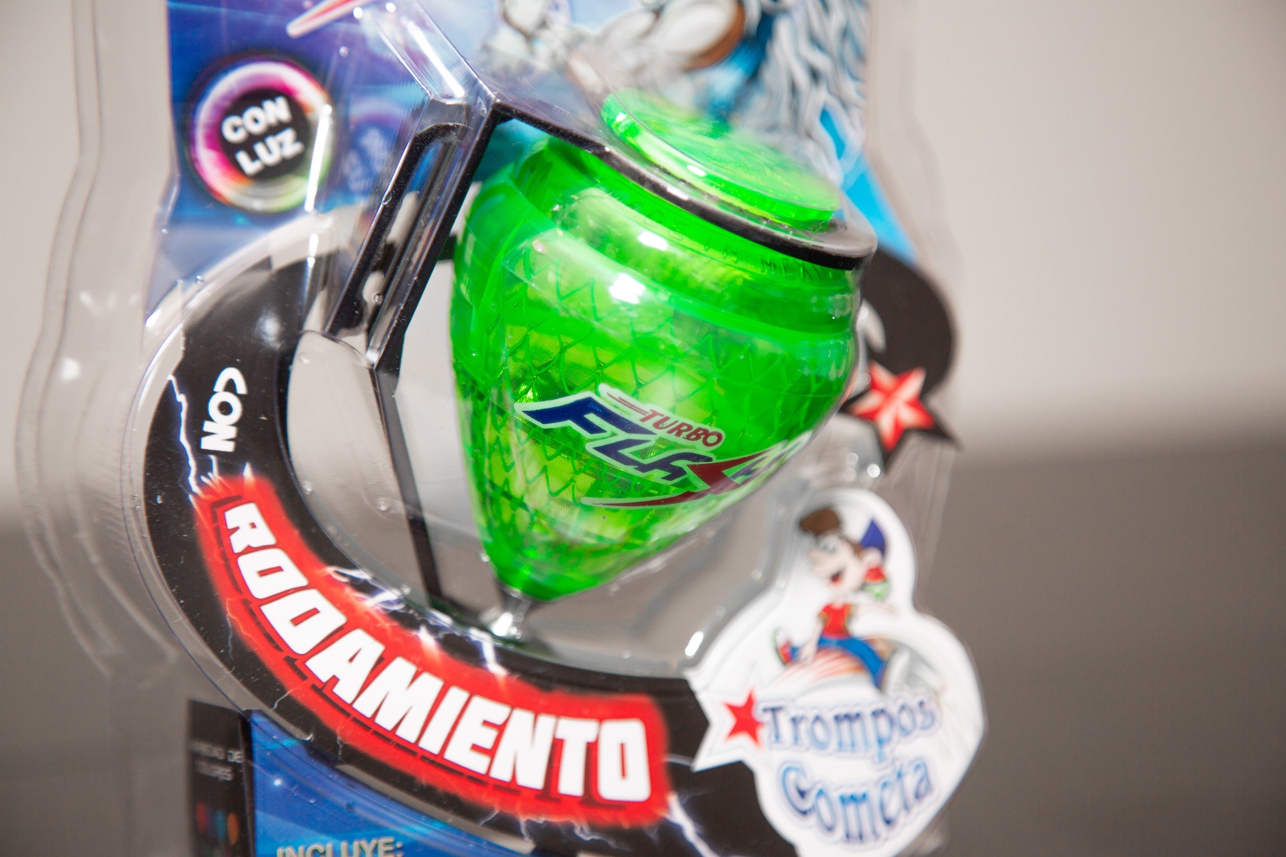 Turbo Flash Ball Bearing Trompo Spintop (Assorted Color)